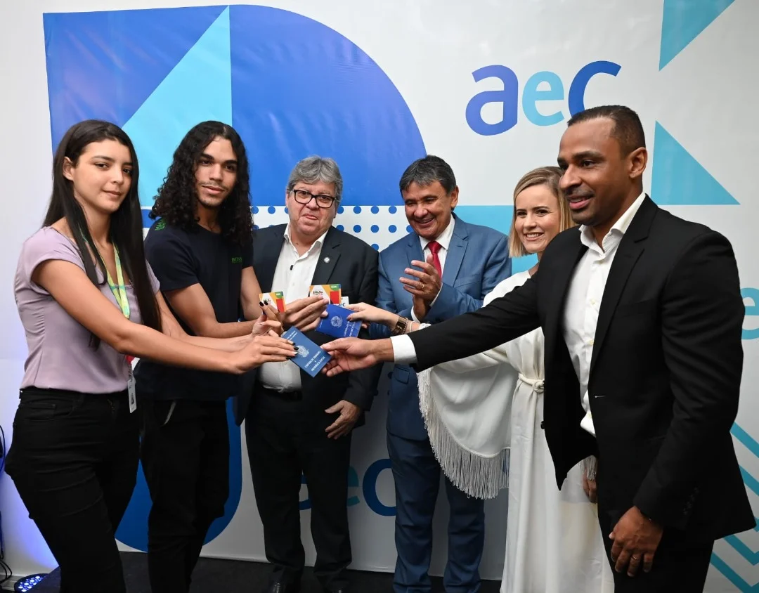 AeC recebe prêmio pela excelência e sua atuação no atendimento